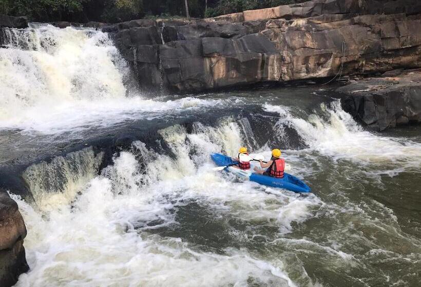 Sappraiwan Elephant Resort & Sanctuary