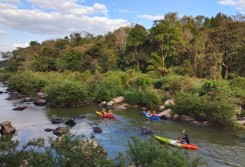 Sappraiwan Elephant Resort & Sanctuary