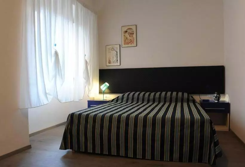 تختخواب و صبحانه Temple View