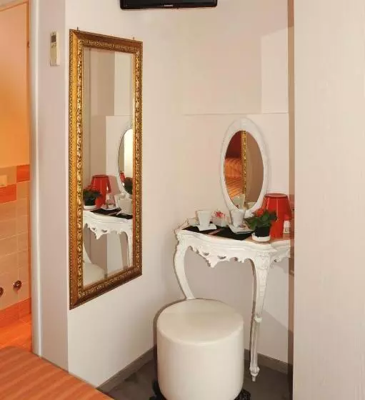 تختخواب و صبحانه Temple View