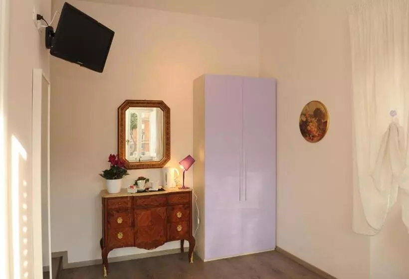 تختخواب و صبحانه Temple View