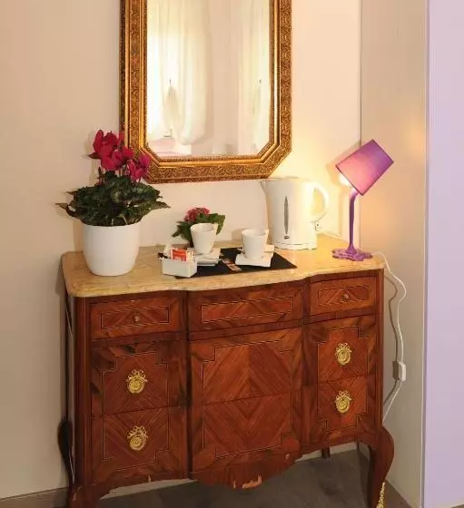 تختخواب و صبحانه Temple View