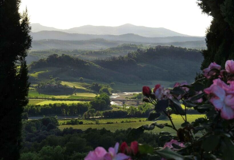 فندق Castello Banfi   Il Borgo