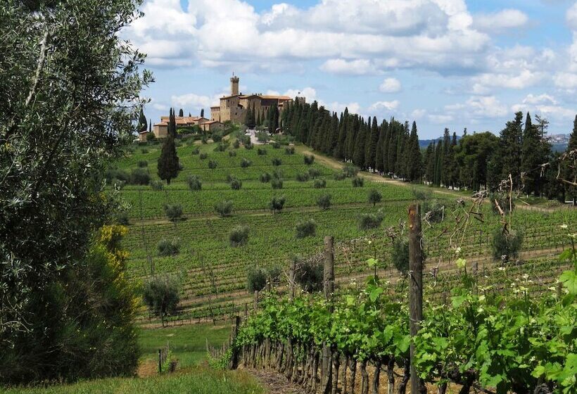 فندق Castello Banfi   Il Borgo