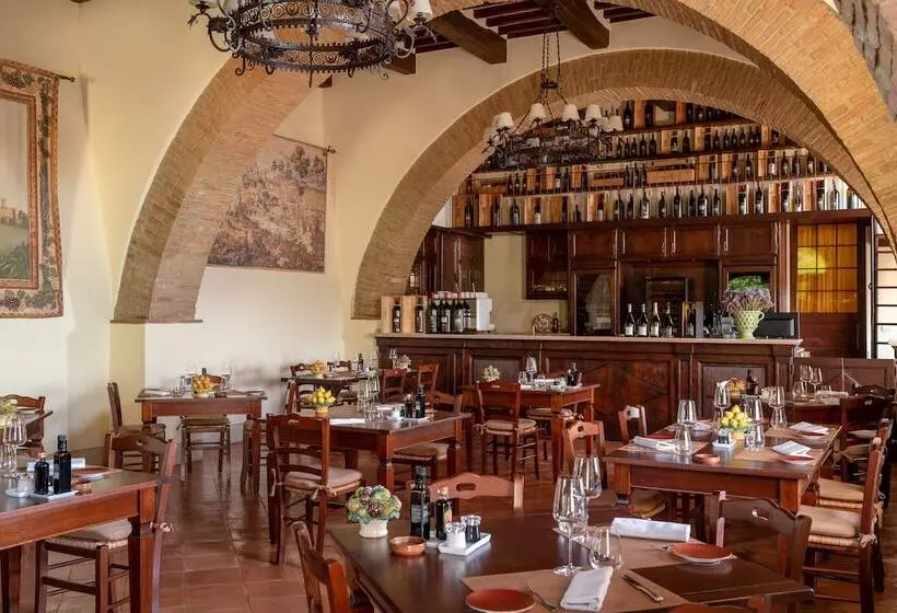 בית מלון כפרי Castello Banfi   Il Borgo