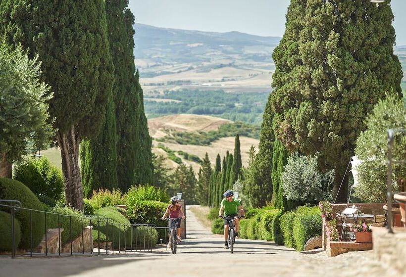 فندق Castello Banfi   Il Borgo