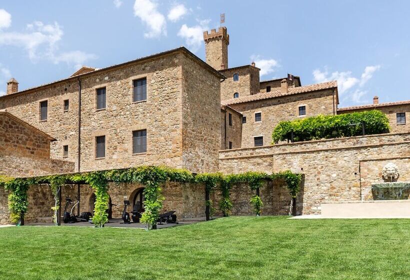 فندق Castello Banfi   Il Borgo