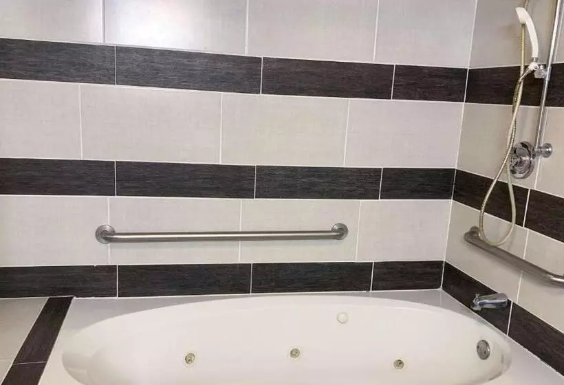 בית מלון כפרי Royal Inn Rockville