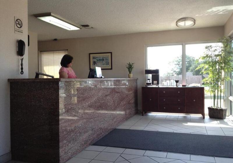 호텔 Ez Travel Inn College Station