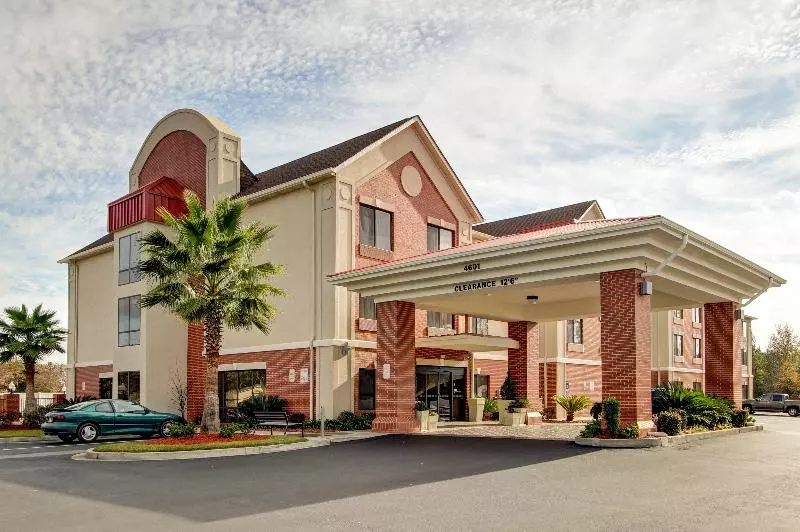 호텔 Holiday Inn Express Savannah South I 95 Richmond Hill, An Ihg