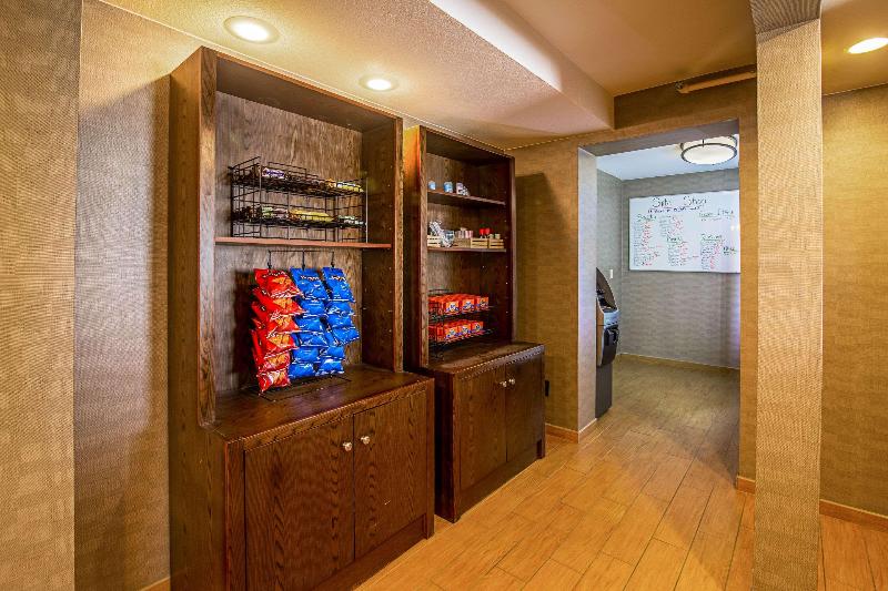 Roosevelt Hotel   Undergoing Improvements