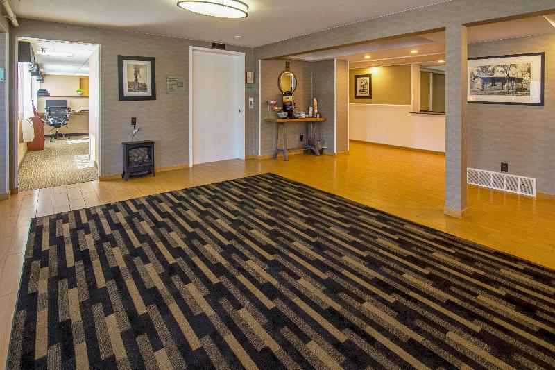 Roosevelt Hotel   Undergoing Improvements