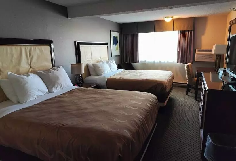 Roosevelt Hotel   Undergoing Improvements