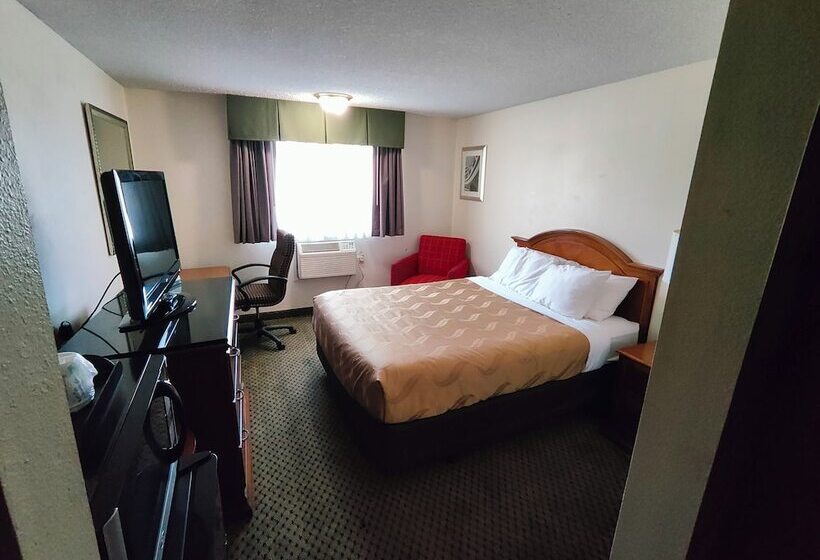 Roosevelt Hotel   Undergoing Improvements