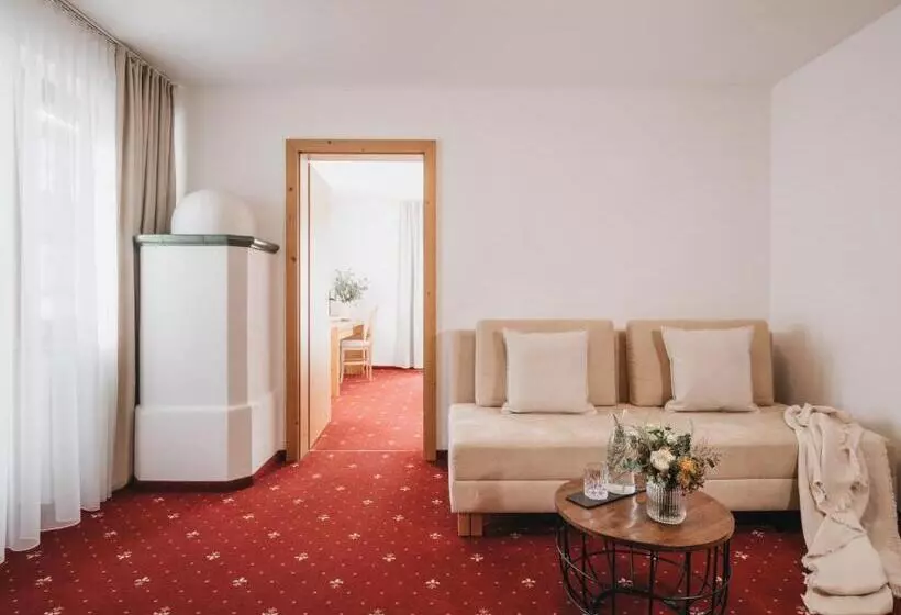 هتل Vier Jahreszeiten