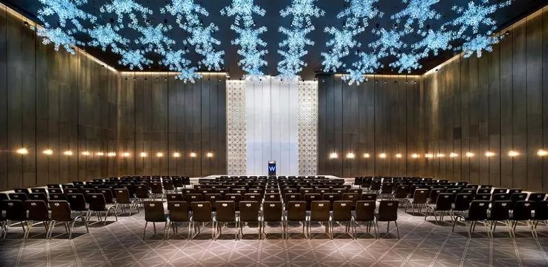 Отель W Guangzhou