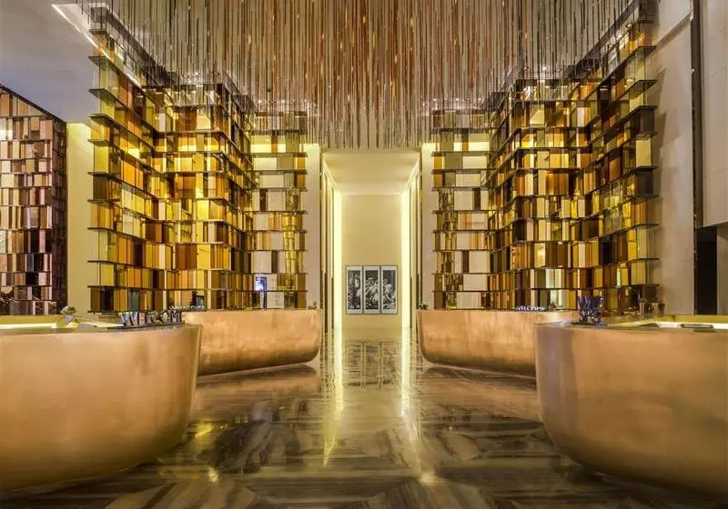 Отель W Guangzhou