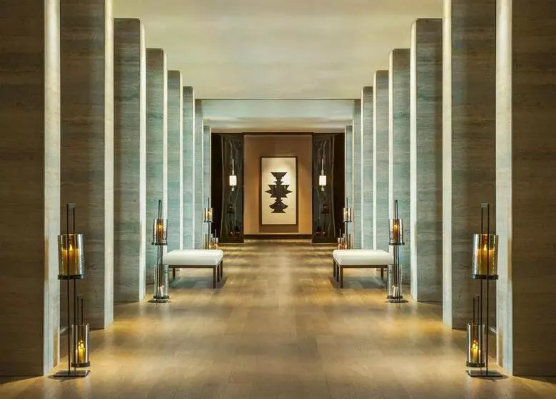 Отель W Guangzhou