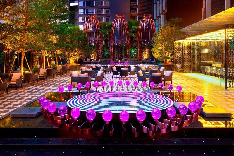 Отель W Guangzhou