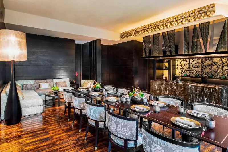 Отель W Guangzhou