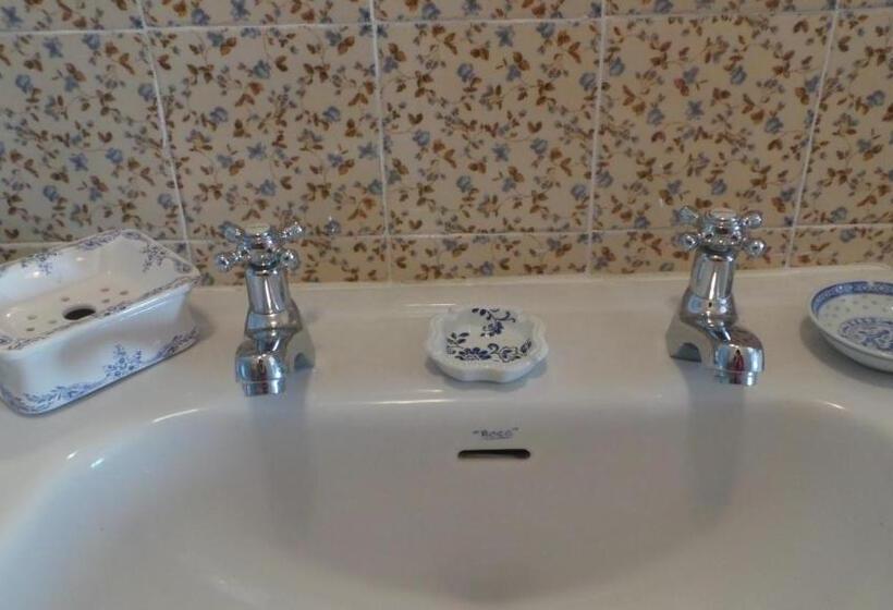 Los Balcones Del Camino