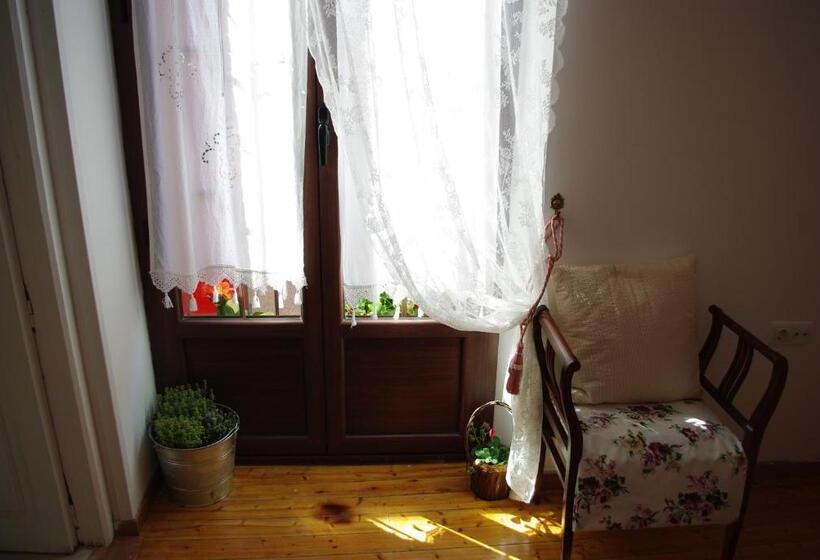 Los Balcones Del Camino