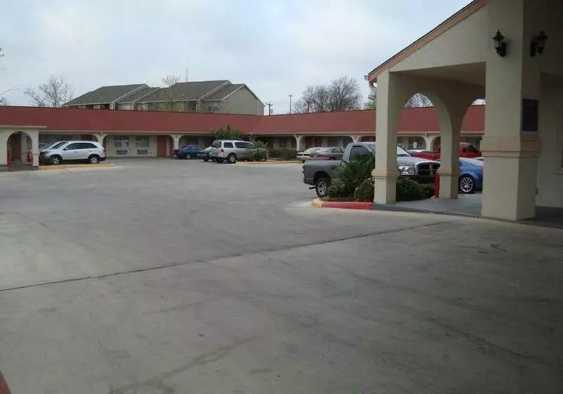 مُتل Winnquest Inn Near Ft. Sam Houston