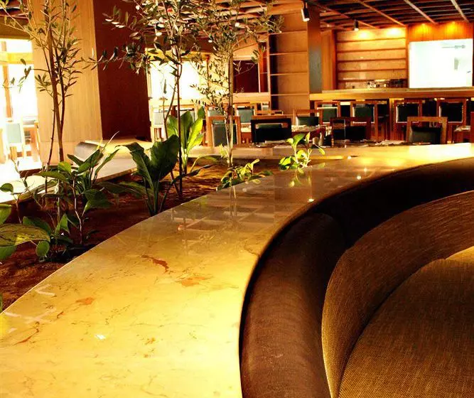 One To One & Resort Ain Al Faida