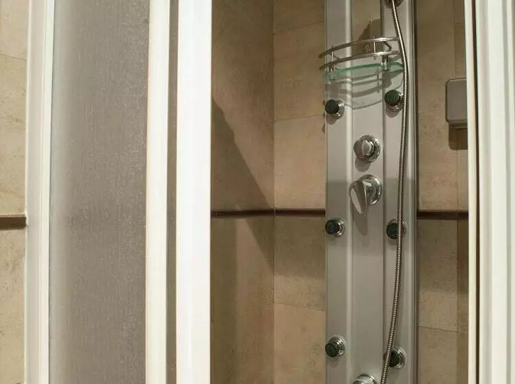 פנסיון Ch Hostal Victoria