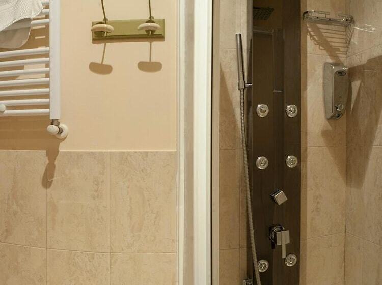 פנסיון Ch Hostal Victoria