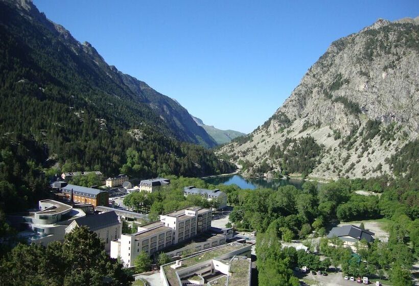 استراحتگاه Continental Balneario De Panticosa