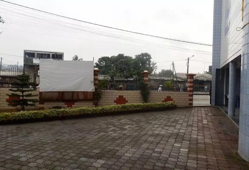 Afrique Hotel Douala Airport