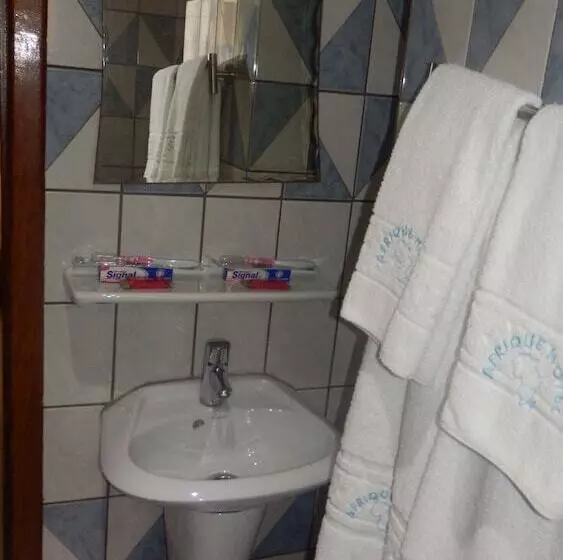 Afrique Hotel Douala Airport