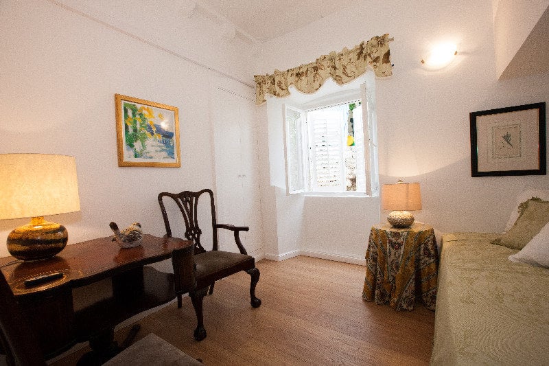 City Center Sunset Apartments