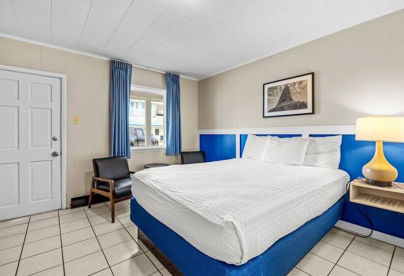 Dolphin Oceanfront Motel   Nags Head