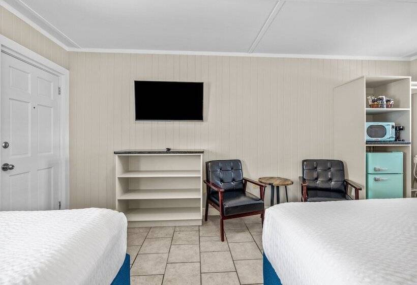 Dolphin Oceanfront Motel   Nags Head