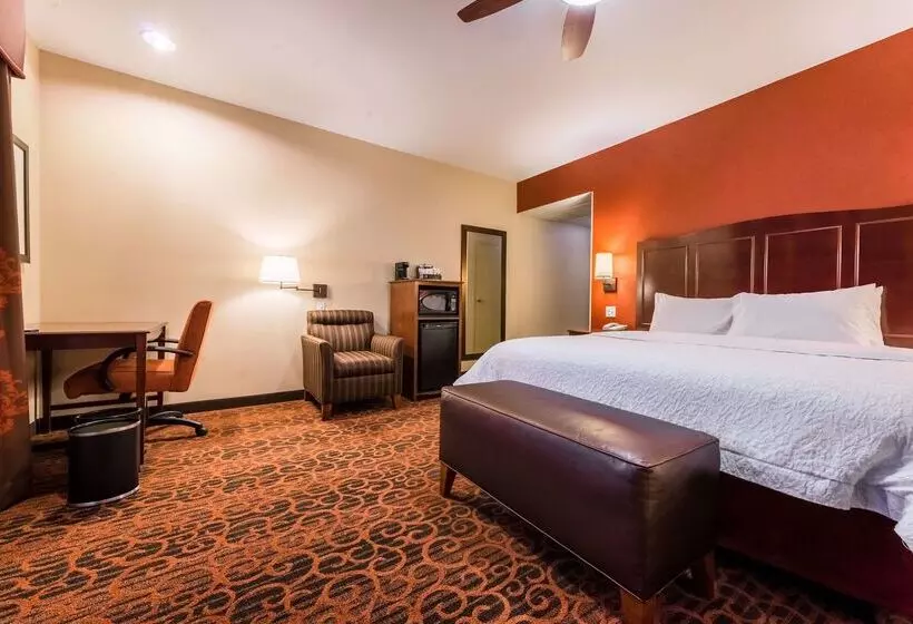 Hampton Inn & Suites Bouldernorth