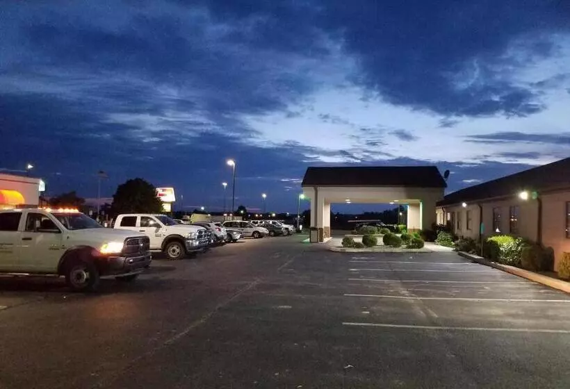 酒店 Briarwood Inn