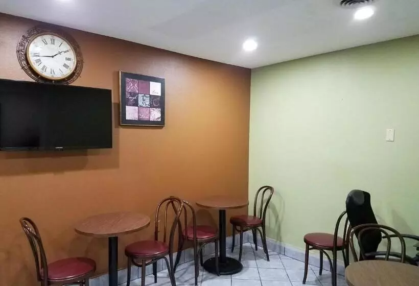 酒店 Briarwood Inn