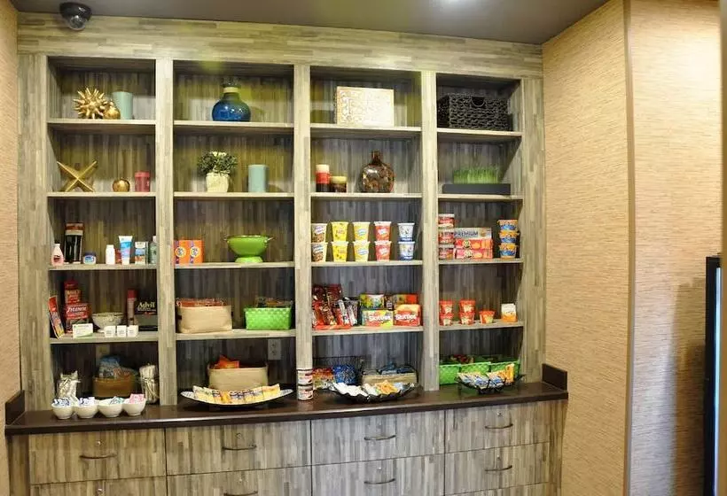 호텔 Holiday Inn Express & Suites Perry National Fairground Area, An Ihg