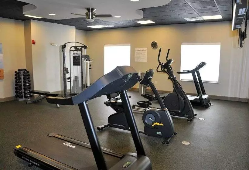 호텔 Holiday Inn Express & Suites Perry National Fairground Area, An Ihg