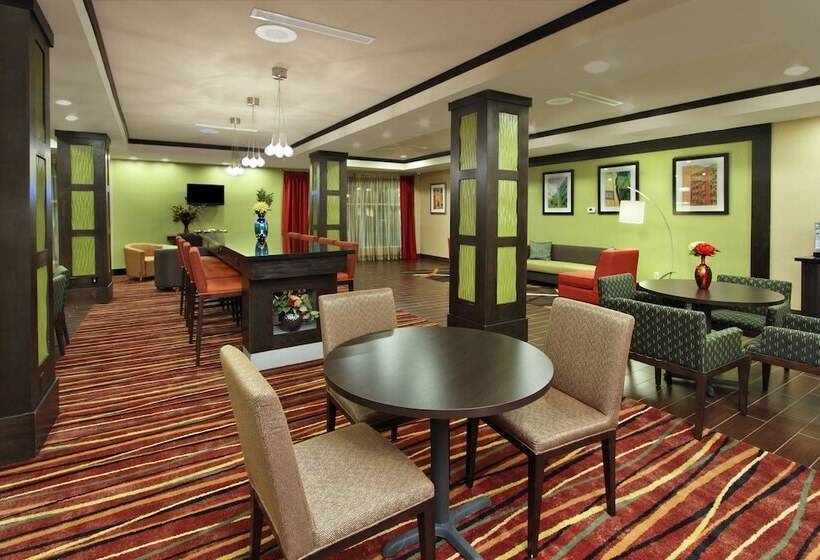 فندق Holiday Inn Express & Suites Houston East   Baytown By Ihg