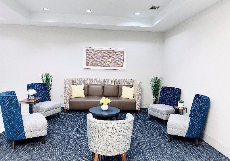 فندق Holiday Inn Express & Suites Houston East   Baytown By Ihg