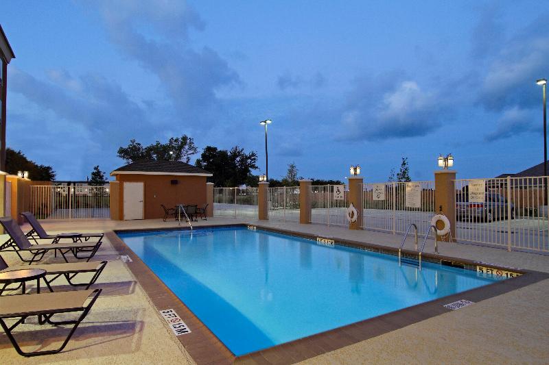 فندق Holiday Inn Express & Suites Houston East   Baytown By Ihg