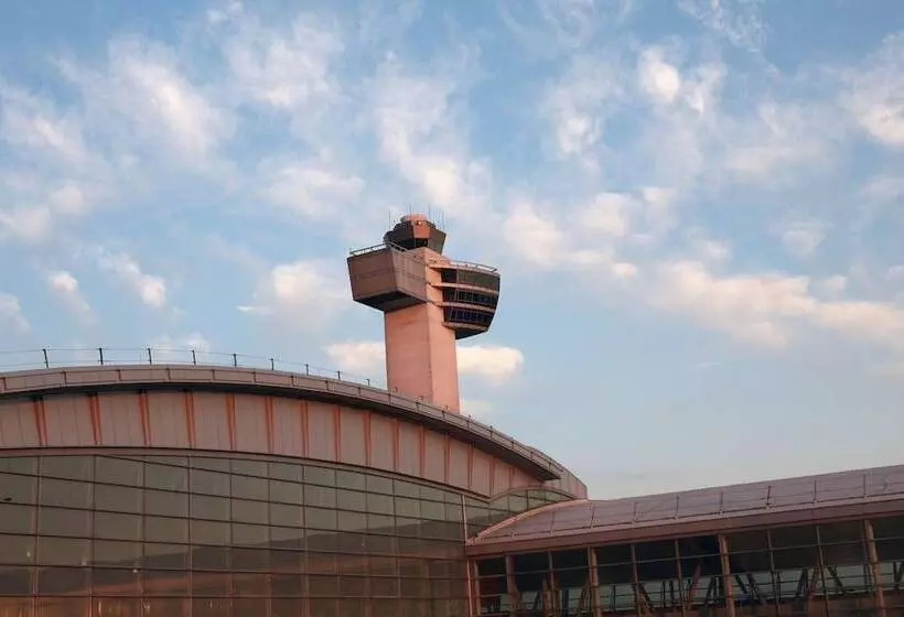ホテル Holiday Inn New Yorkjfk Airport Area