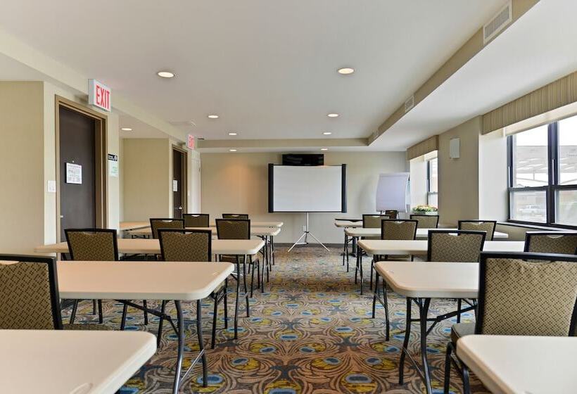 فندق Holiday Inn New Yorkjfk Airport Area