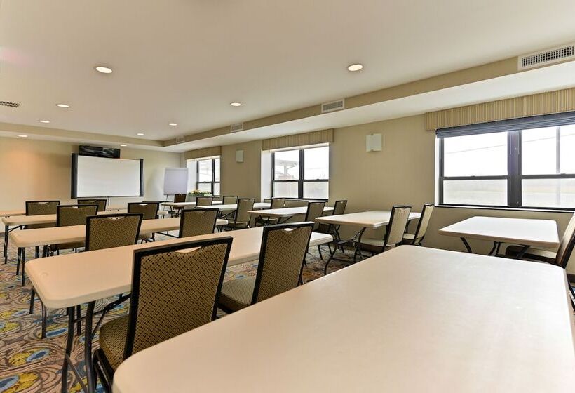فندق Holiday Inn New Yorkjfk Airport Area
