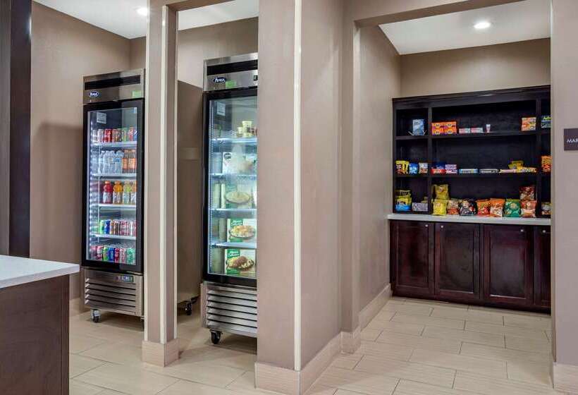 فندق Comfort Inn & Suites