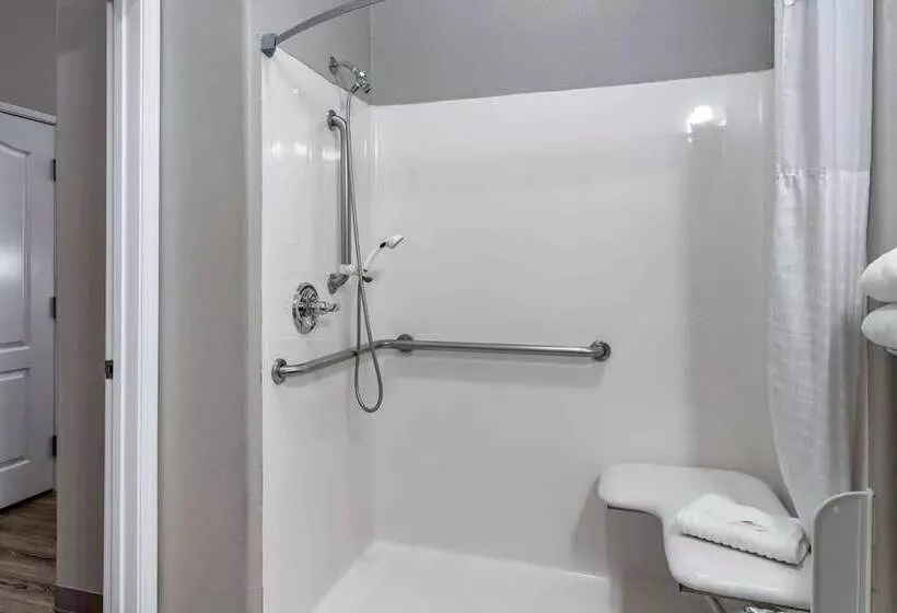 호텔 Comfort Inn & Suites