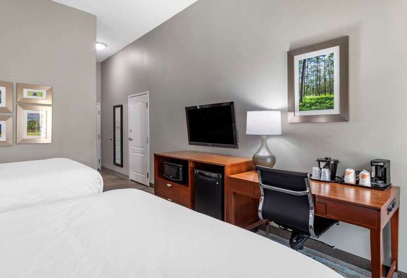 فندق Comfort Inn & Suites